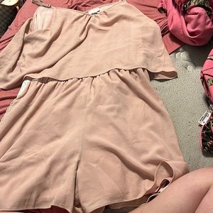 Flowy light pink romper